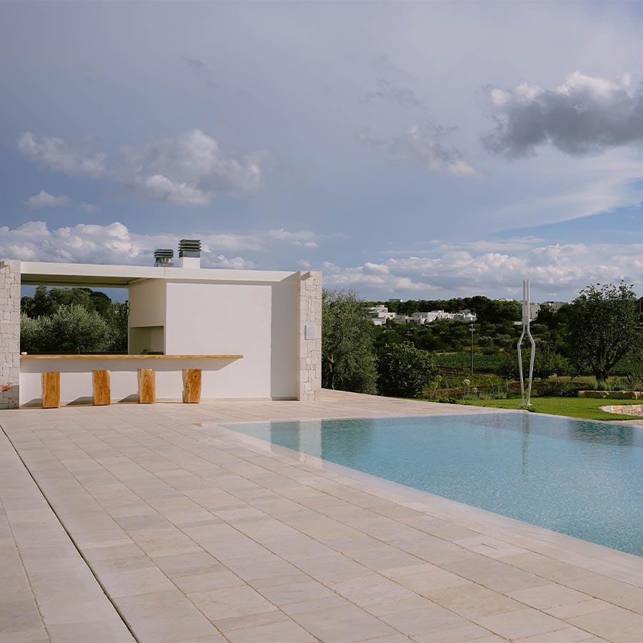 pietra pavimenti esterni piscina architettura