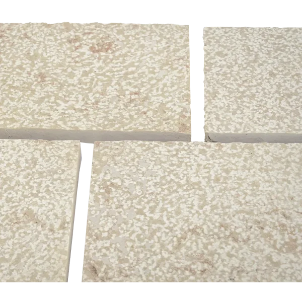 rivestimento per esterni spuntato idrorepellente color bianco paglierino